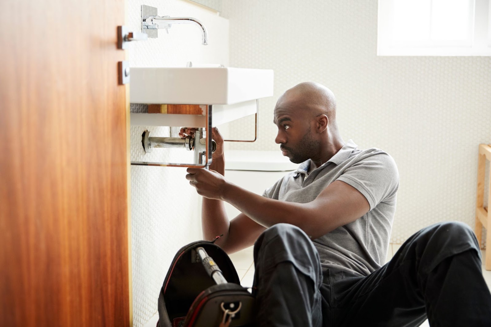 sink repair install